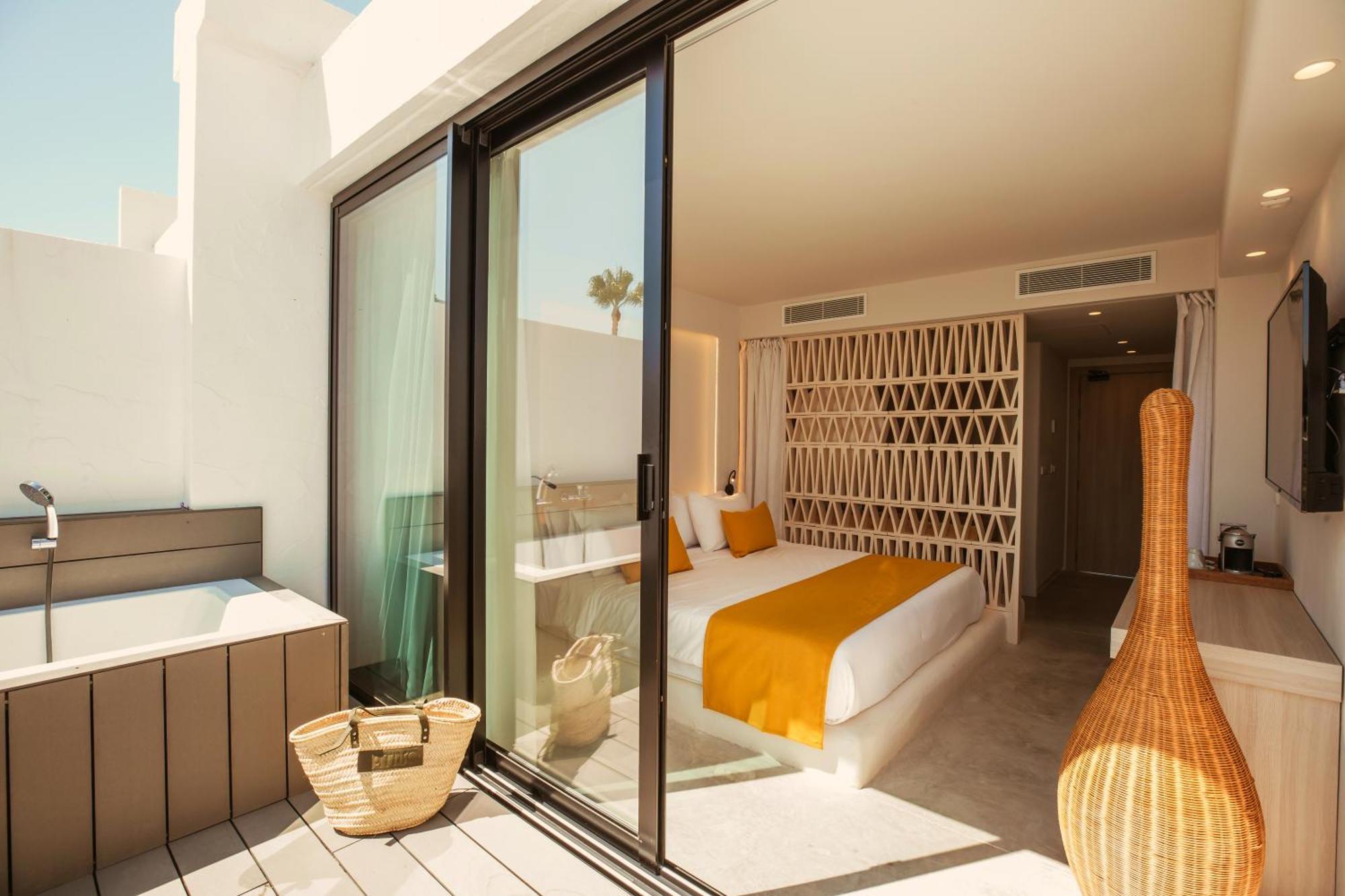 Nativo Hotel Ibiza ซานตาเอวเลเรียเดสริว ห้อง รูปภาพ