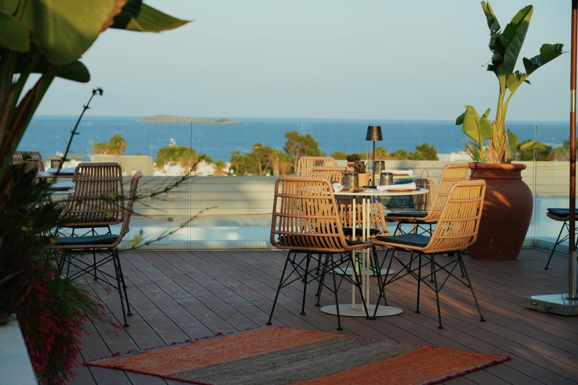Nativo Hotel Ibiza ซานตาเอวเลเรียเดสริว ภายนอก รูปภาพ