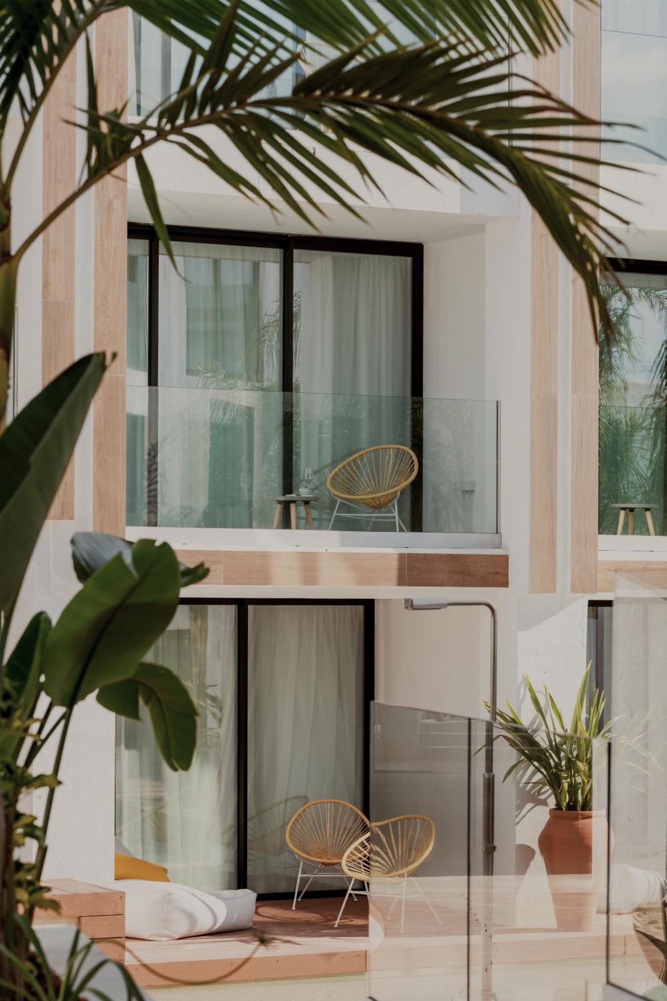 Nativo Hotel Ibiza ซานตาเอวเลเรียเดสริว ภายนอก รูปภาพ
