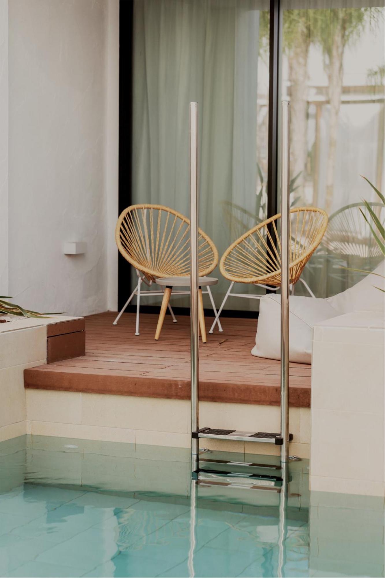 Nativo Hotel Ibiza ซานตาเอวเลเรียเดสริว ภายนอก รูปภาพ