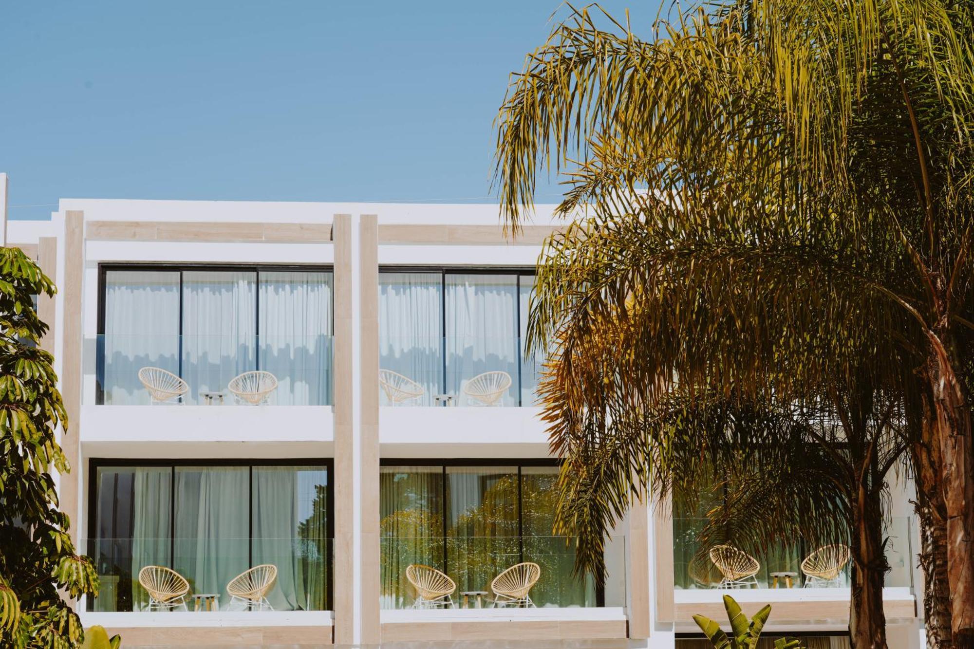 Nativo Hotel Ibiza ซานตาเอวเลเรียเดสริว ภายนอก รูปภาพ