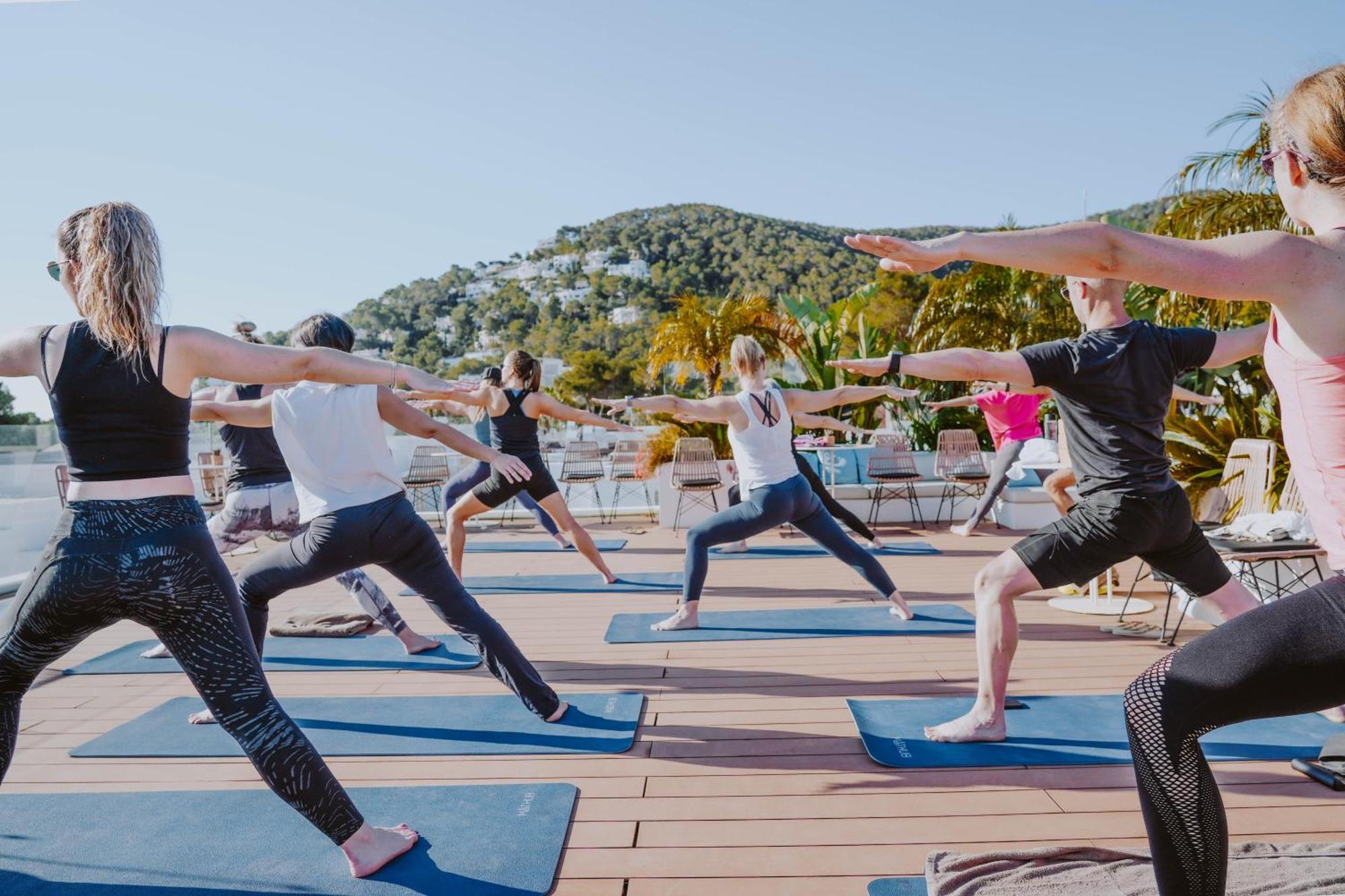 Nativo Hotel Ibiza ซานตาเอวเลเรียเดสริว ภายนอก รูปภาพ