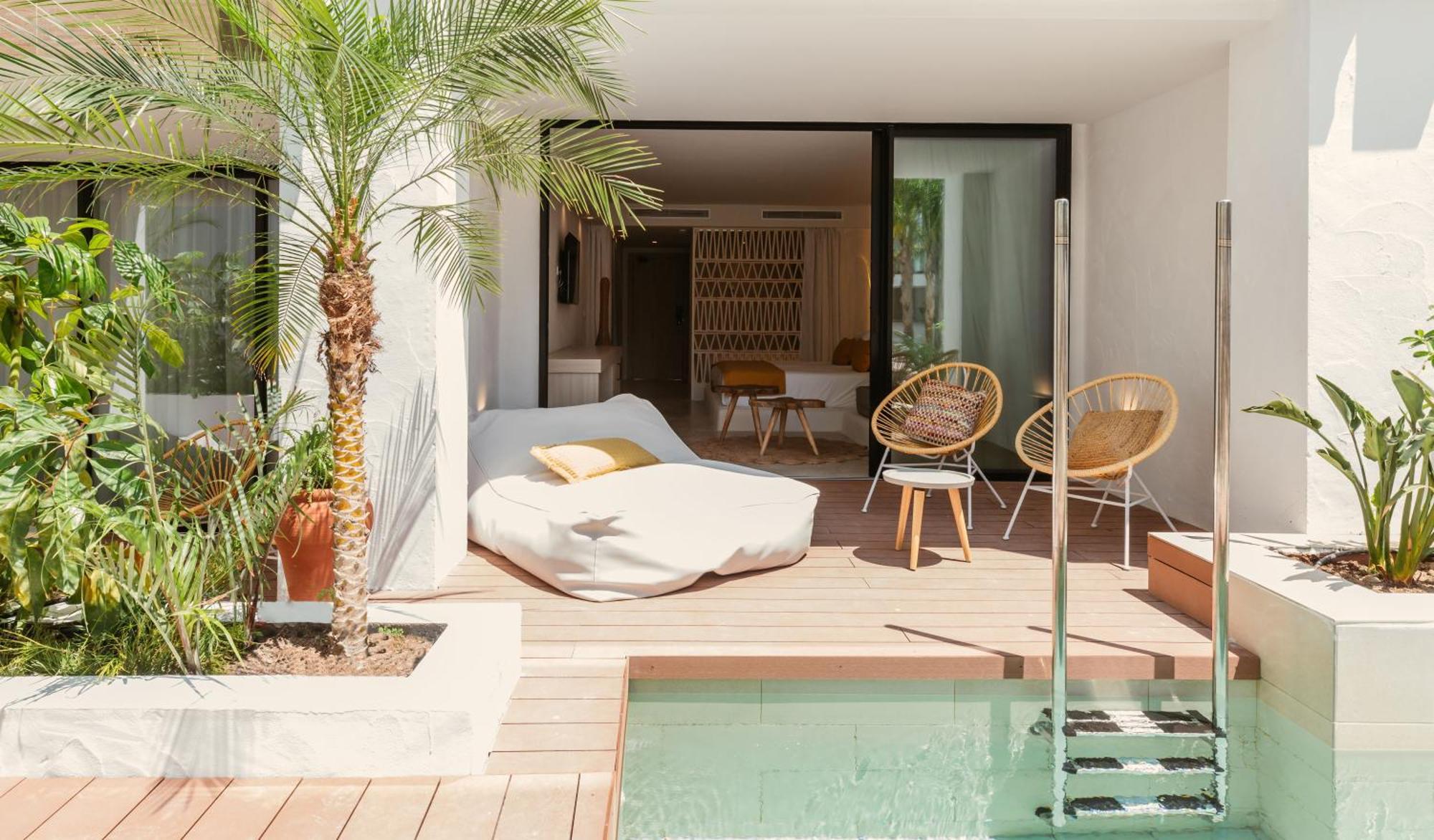 Nativo Hotel Ibiza ซานตาเอวเลเรียเดสริว ภายนอก รูปภาพ